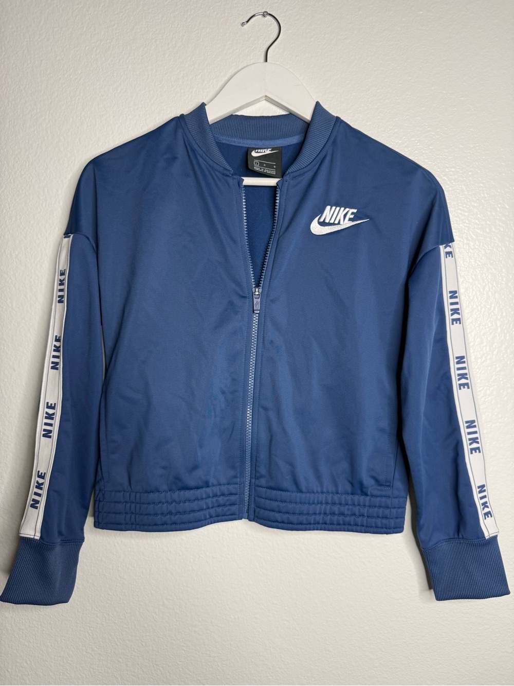 Nike Navy Blue Track Jacket with White Sleeve Tape Back to school L (Unisex) - Picture 11 of 11